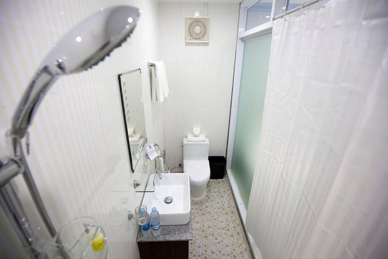 Woodland Hotel Rangun Kültér fotó