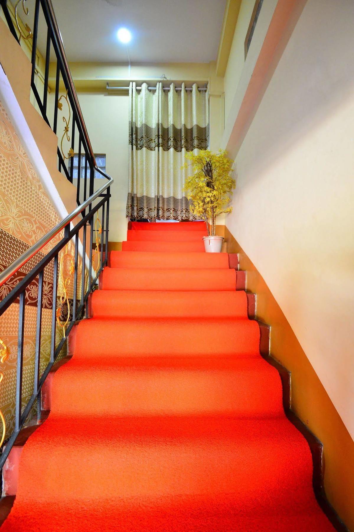 Woodland Hotel Rangun Kültér fotó